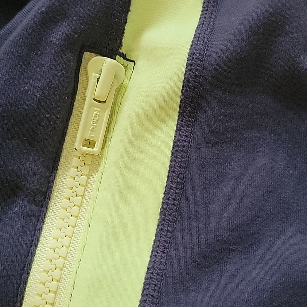 LULULEMON JACKET - Picture 11 of 12
